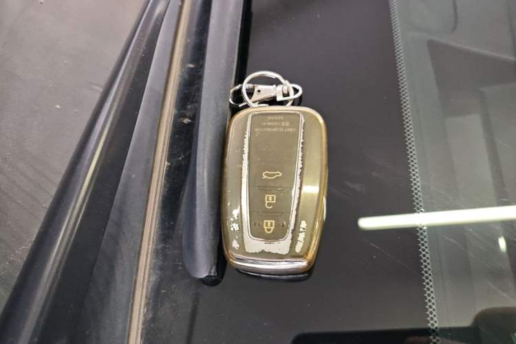 Used Toyota Camry 2021 2.0G Luxury Edition