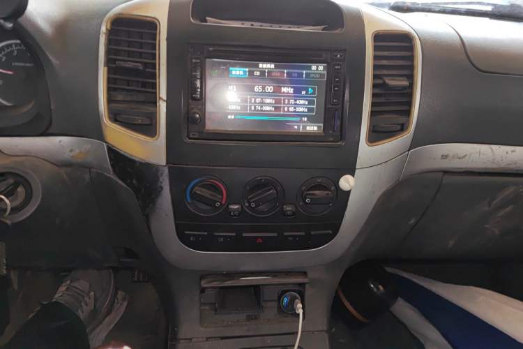 Used Foton Scenic 2014 2.5T Express Classic Long-Wheelbase Low-Roof Model 4J25TC
