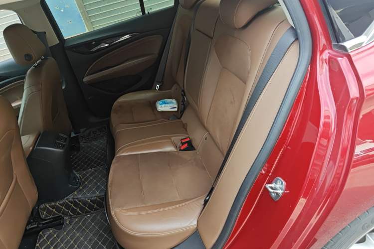 Used Buick Regal 2017 20T Prestige Model Left Rear Seat