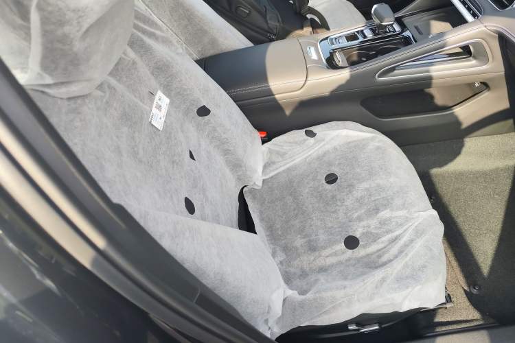 Used Geely Auto Preface 2026 Model Oriental Yao 1.5TD Kunlun Edition Right Front Seat