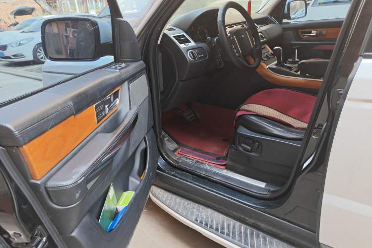 Used Land Rover Range Sport 2010 3.0 TDV6 HSE Diesel Edition Driver Seat