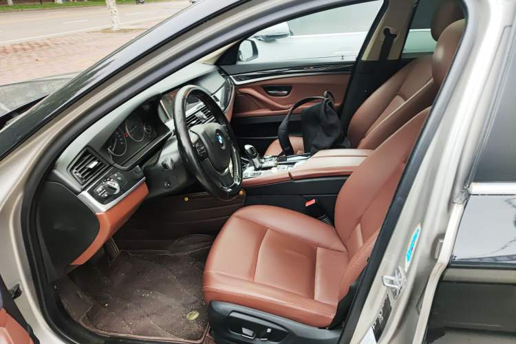 Used BMW 5 Series 2017 520Li Elegant Edition
