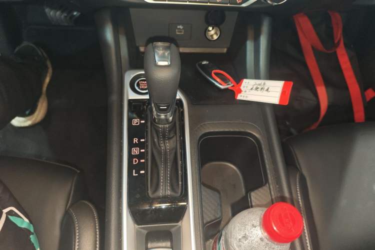 Used Nissan Sylphy 2026 Model 1.6L CVT Genuine Edition Gear Lever