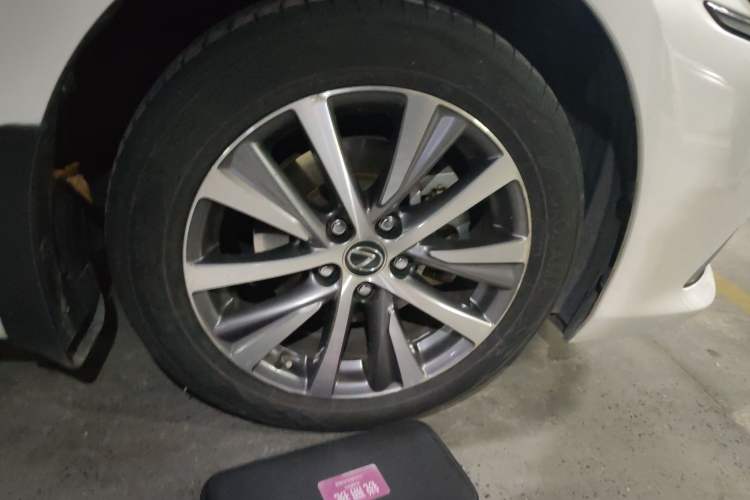 Used Lexus ES 2020 200 Excellence Edition