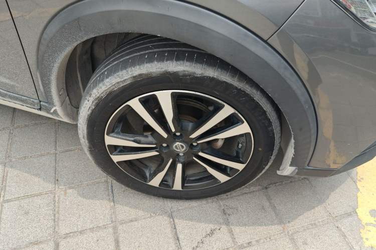 Used Nissan Kicks 2021 1.5L XL CVT Cool Enjoyment Edition