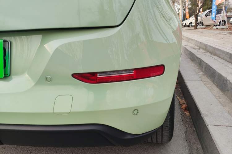 Used ORA Good Cat 2023 401 km Standard Range Luxury Version Lithium Iron Phosphate