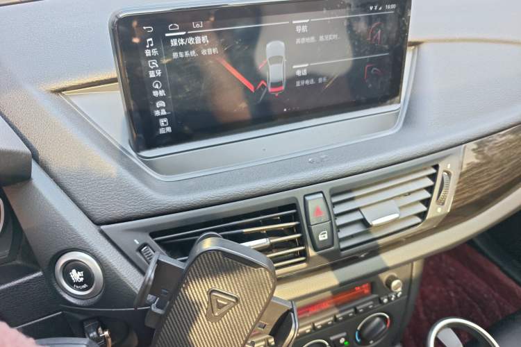 Used BMW X1 2012 sDrive18i Fashion Model
