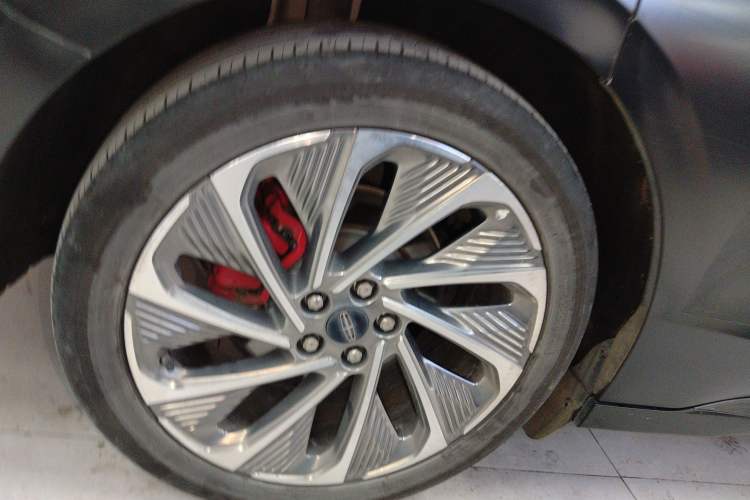 Used Lincoln Z 2024 2.0T Two-Wheel Drive Prestige Hybrid Version
