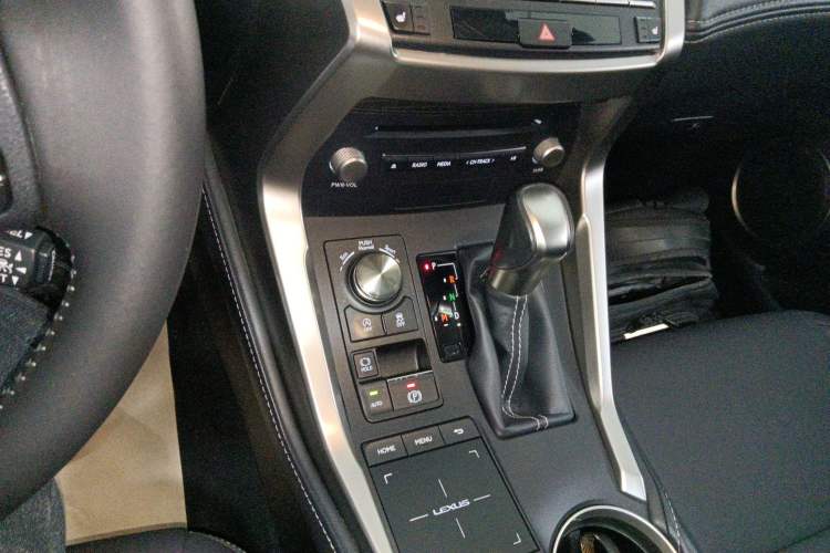 Used Lexus NX 2020 200 All-Wheel Drive Fēngshàng Version China VI Standard
