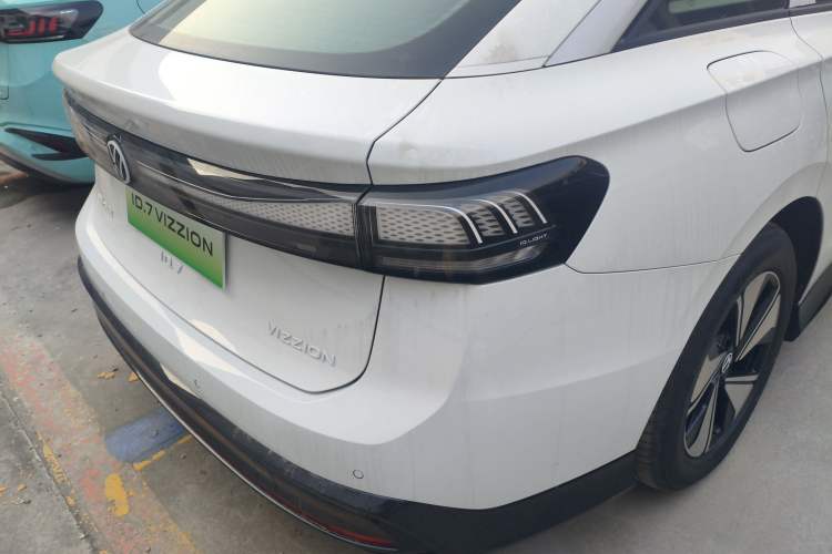 Used Volkswagen ID.7 VIZZION 2024 AIR model