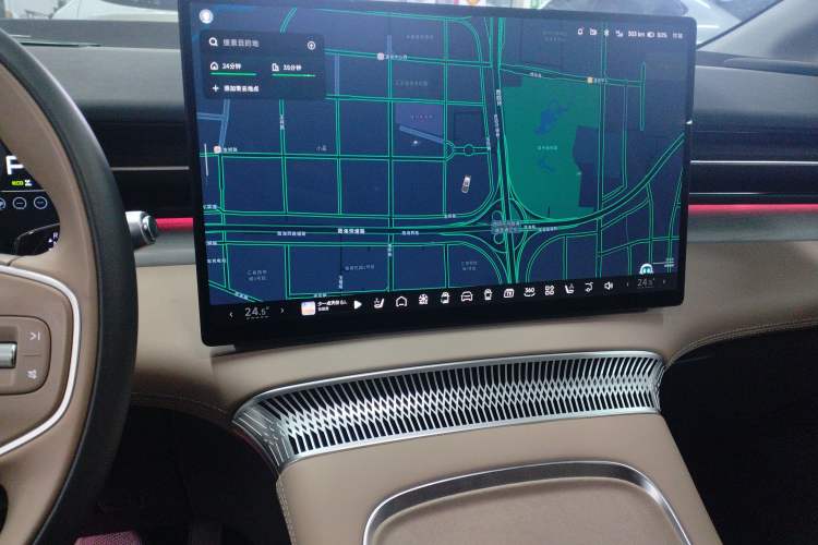 Used XPeng X9 2025 740 Ultra-Long Range Max Audio And AC Panel