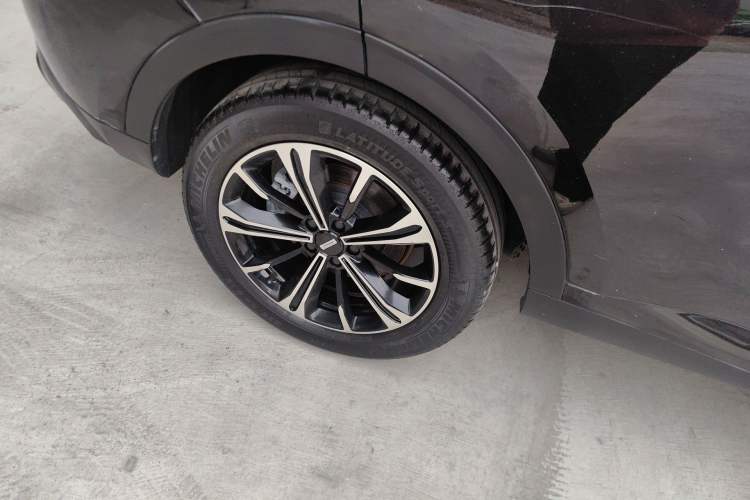 Used Wey VV6 2021 2.0T Two-Wheel Drive Smart Protection+ Right Rear Wheel Hub