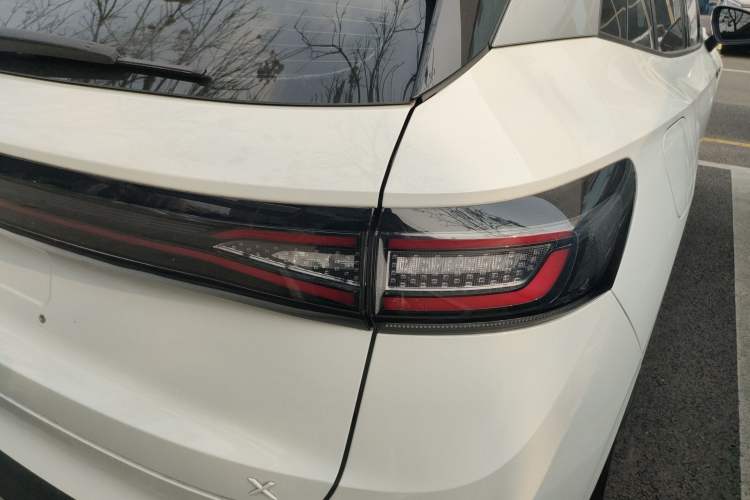 Used Volkswagen ID.4 X 2024 Pure & Smart Edition