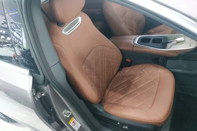 Used CHANGAN NEVO A07 2024 All-Electric "True Fragrant" Edition 515 Elite Model
