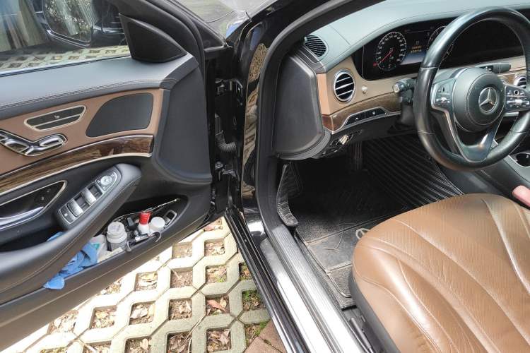 Used Mercedes-Benz S-Class 2018 S 320 L
