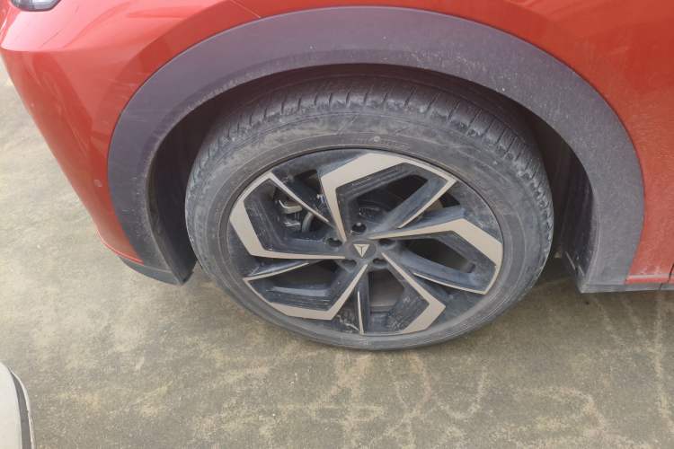 Used Deepal S07 2024 215Max Qiankun Intelligent Driving ADS SE Range-Extended Version
