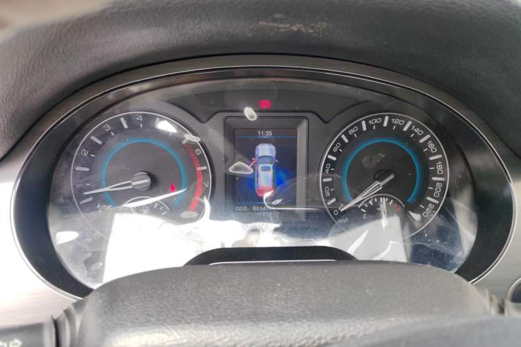 Used Haval H2 2017 Red-Label 1.5T Manual Two-Wheel Drive Luxury Model