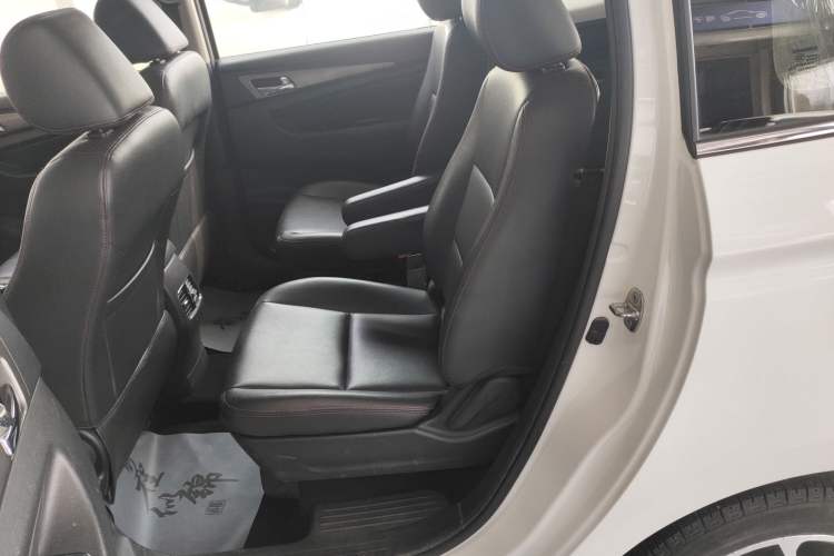 Used CHANGAN KAICHENG Oushang A600 2016 1.5L Manual Luxury 6-Seater Left Rear Seat