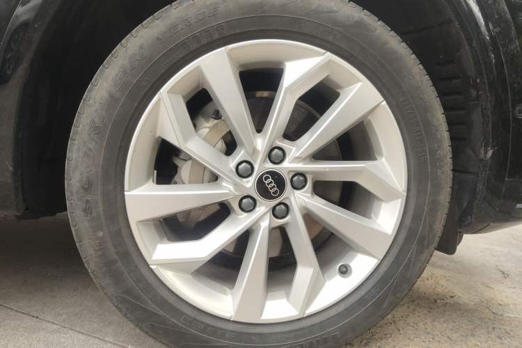 Used Audi Q5L 2022 Updated 40T Luxury Dynamic Edition