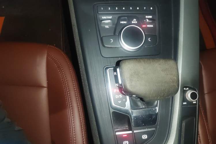 Used Audi A4L 2018 30th Anniversary Edition 30 TFSI Ambition Model