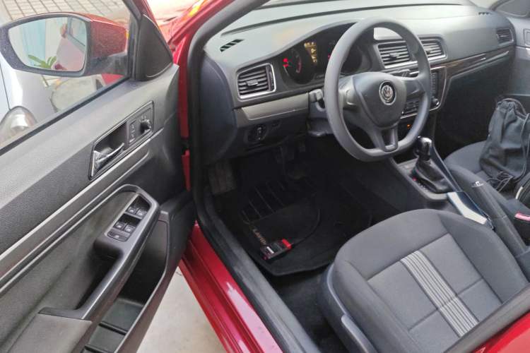 Used Volkswagen Gran Lavida 2015 1.6L Automatic Fashion Edition