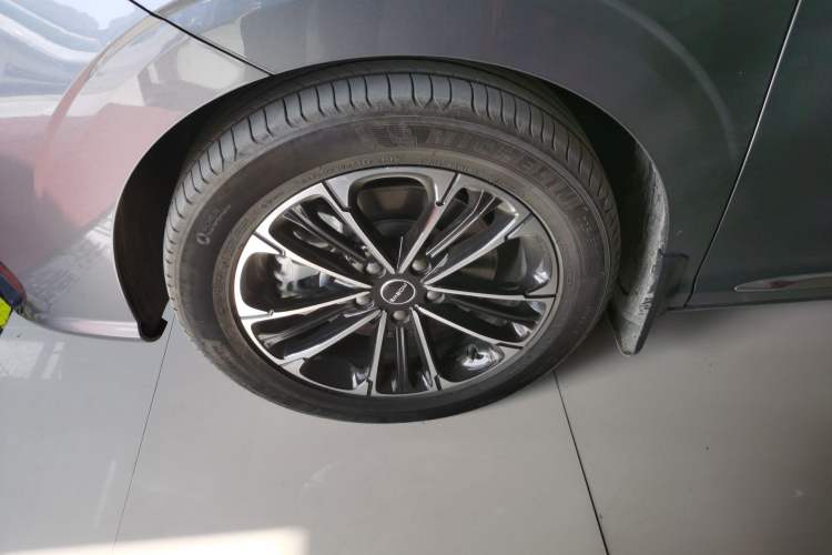 Used Roewe iMAX8 2021 Model 400TGI Exclusive Version for Key Accounts
