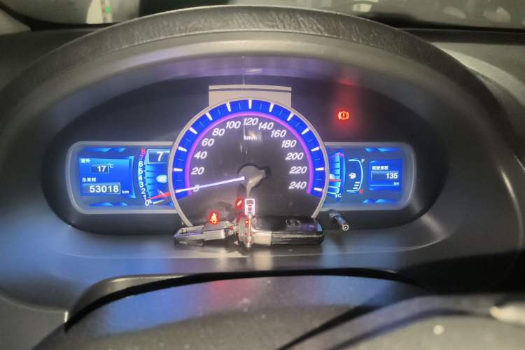 Used BYD S6 2013 Jingyue Edition 2.0L Manual Luxury Model 5 Seats