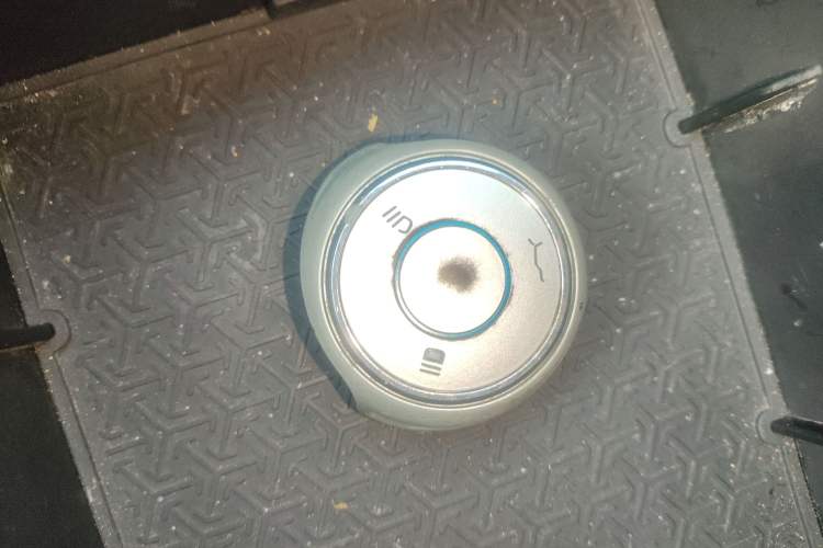 Used NETA U 2022 Zhi 400 Lithium-Nickel-Manganese-Cobalt Energy System