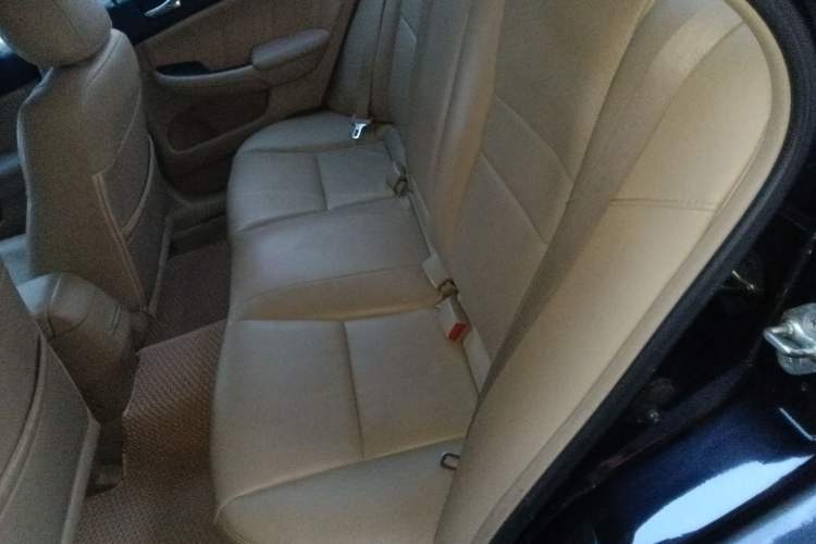 Used Honda Accord 2006 2.0L standard version
