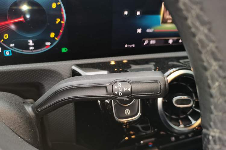 Used Mercedes-Benz A-Class 2019 A 200 L Sport Sedan Gear Lever