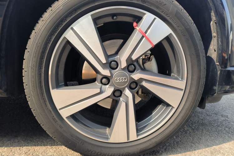 Used Audi Q2L 2020 35 TFSI Fashion Dynamic Model
