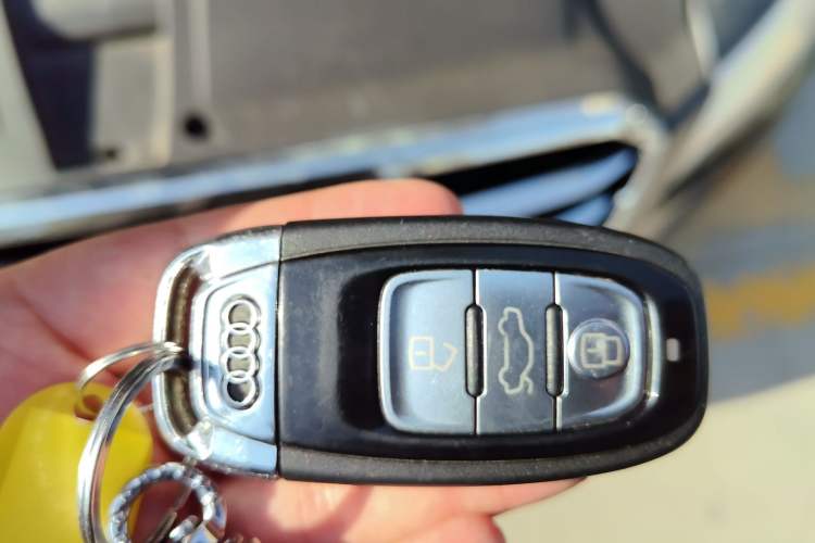 Used Audi A8 2017 A8L 45 TFSI quattro Comfort model
