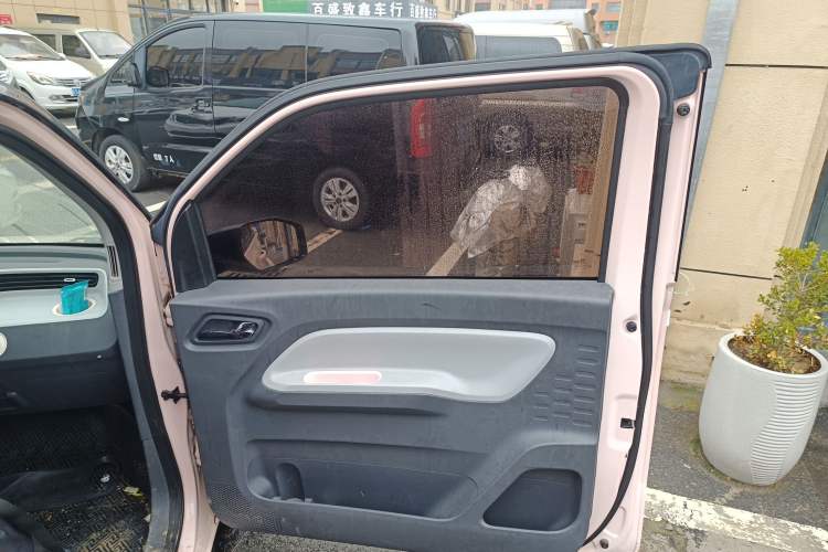 Used Wuling Hongguang MINIEV 2021 Macaron Premium Model – Lithium-NMC