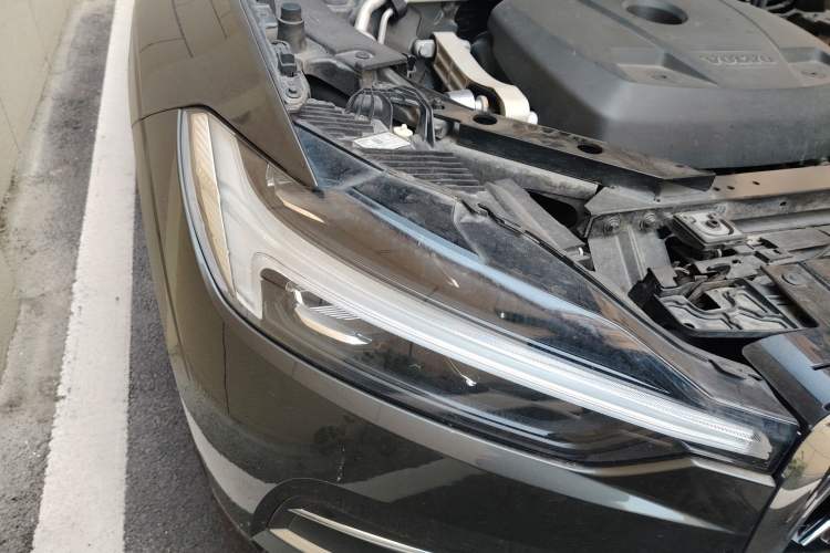 Used Volvo XC60 2021 T5 4x4 Smart Luxury Edition