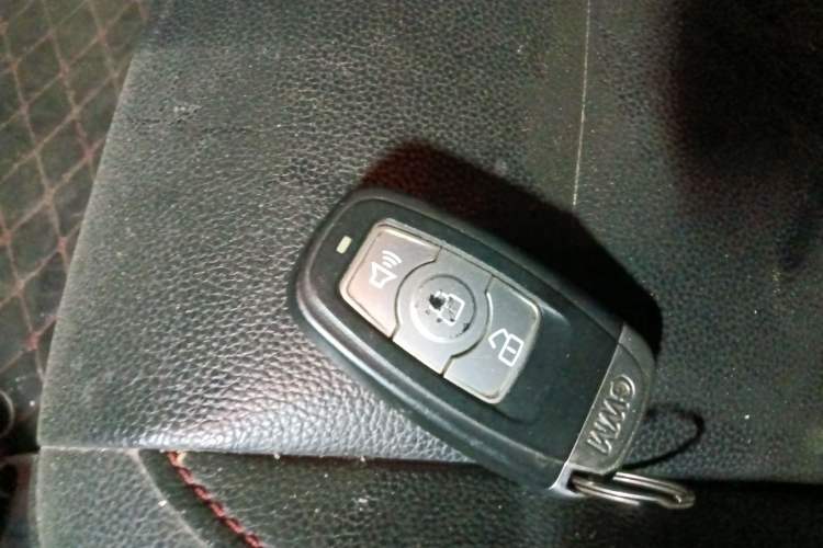 Used Haval H6 2013 Upgraded Model 1.5T Manual Two-Wheel Drive Elite Version