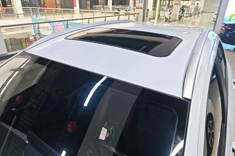 Used Geely Auto Vision X3 2021 PRO 1.5L CVT Deluxe Model Roof