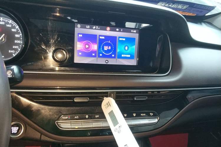 Used GAC Trumpchi M6 2019 270T DCT Luxury Edition (6-seater) China VI Audio And AC Panel