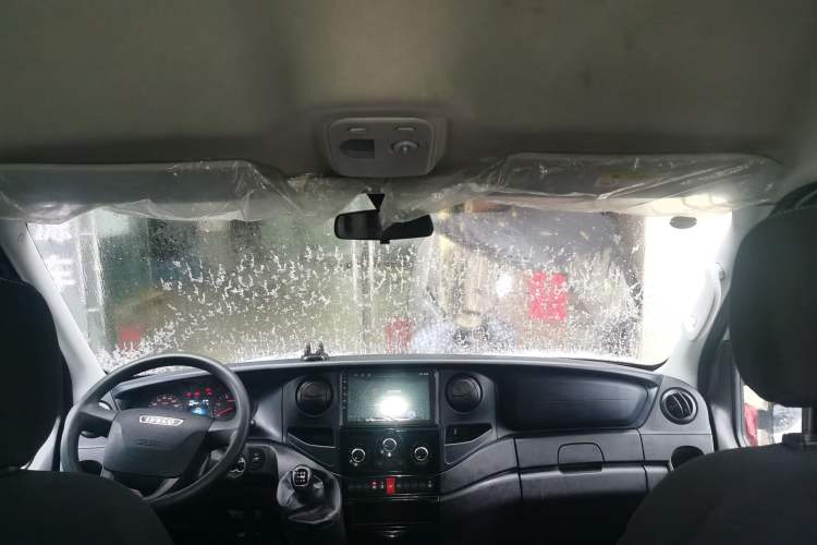 Used Iveco Eurocargo 2021 2.0T Manual Super Rui Long Wheelbase Short Overhang High Roof Side-Sliding Door F1A
