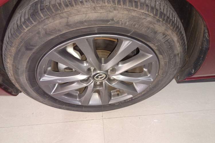 Used Mazda 3 Axela 2020 1.5L Automatic Luxury Version
