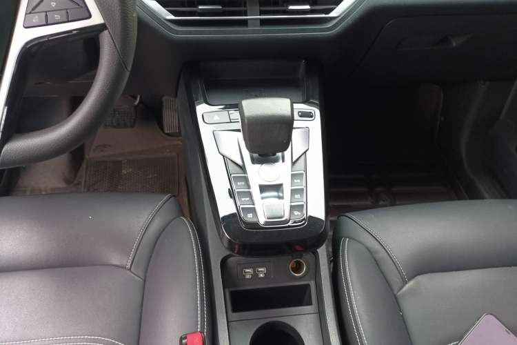 Used BYD Yuan New Energy 2019 EV535 Smart Connect Trendsetting Model