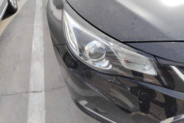 Used Chevrolet Malibu 2018 530T Automatic Luxury Edition Right Front Headlight