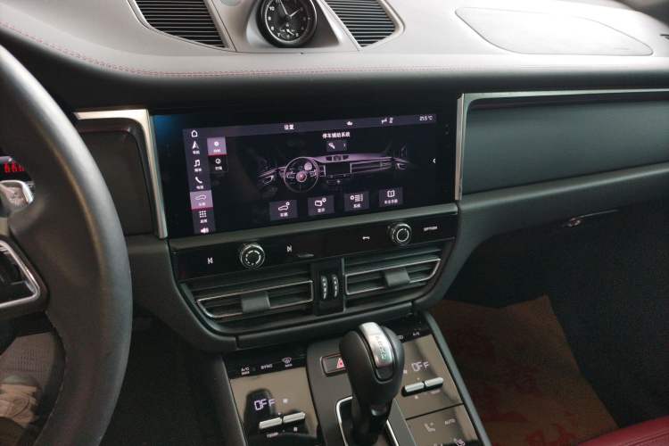 Used Porsche Macan 2024 Macan 2.0T