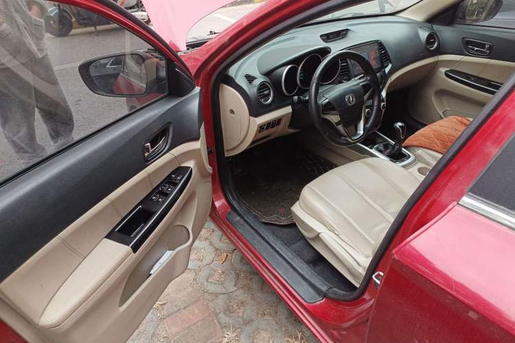 Used Changan Eado 2013 1.6L Manual Luxury Model China V Standard