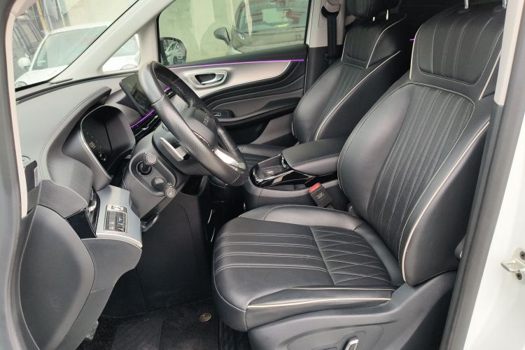 Used Roewe iMAX8 2022 400TGI Flagship Edition
