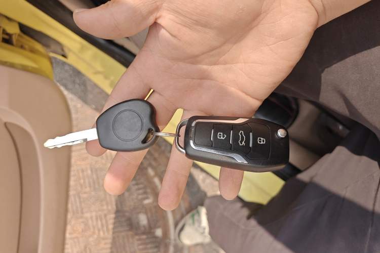 Used Geely Auto Panda Classic 2011 1.3L Manual Comfort II Vehicle Key