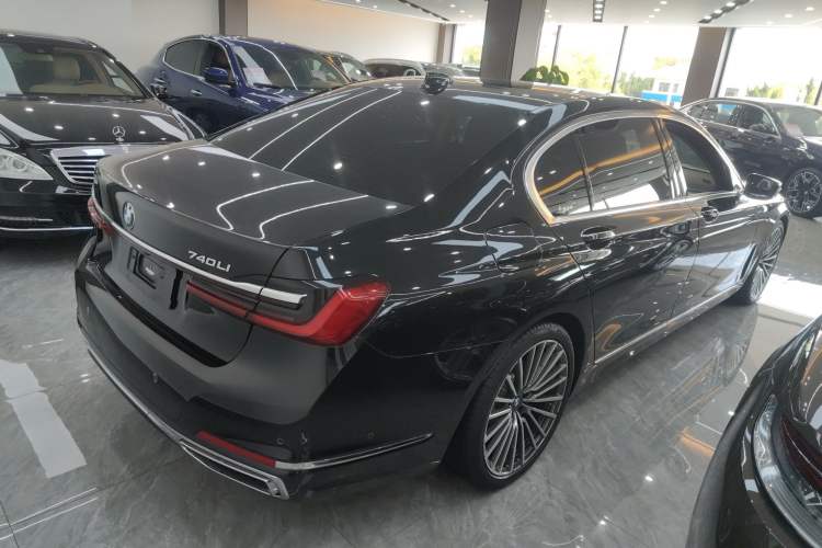 Used BMW 7 Series 2021 740Li Leading Edition Luxury Package