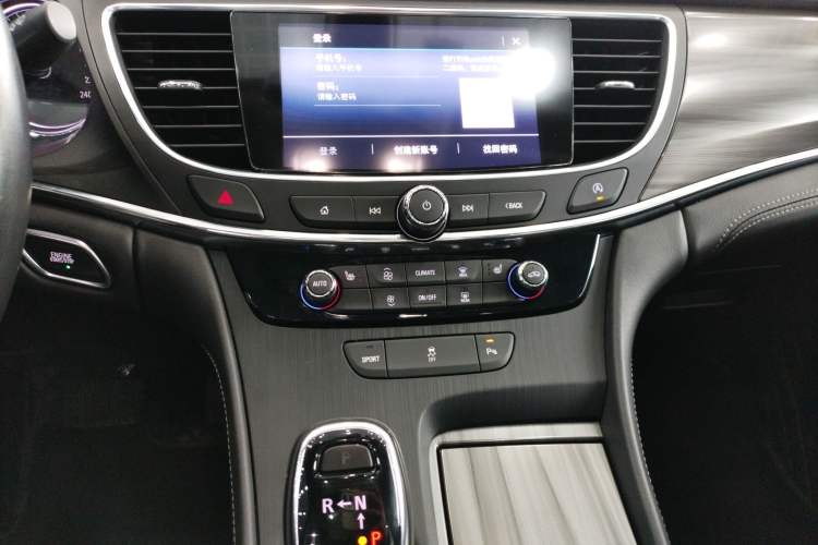 Used Buick LaCrosse 2022 652T Luxury Version
