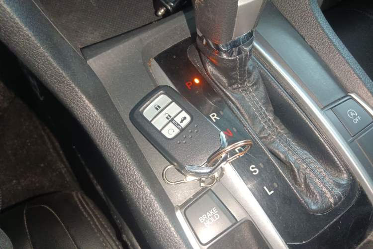 Used Honda Civic 2016 220TURBO CVT Luxury Edition Vehicle Key