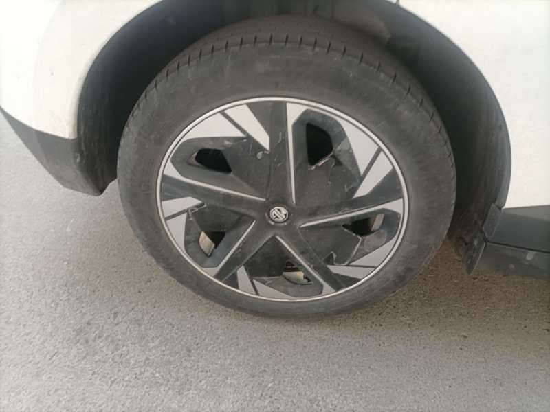 Used MG 4 EV 2022 425 km Luxury Edition — 25