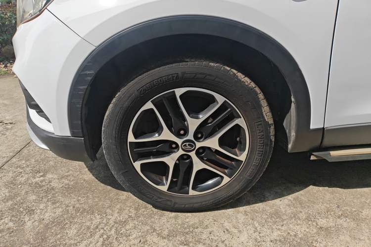 Used Soueast DX3 2016 1.5T CVT Prestige Edition Left Front Wheel Hub